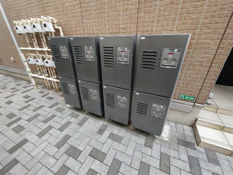 宅配BOX付き