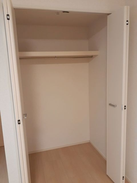 奥行のある収納アリ