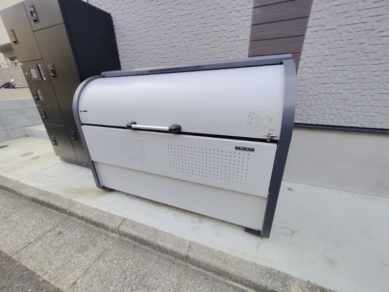 敷地内ゴミストッカー