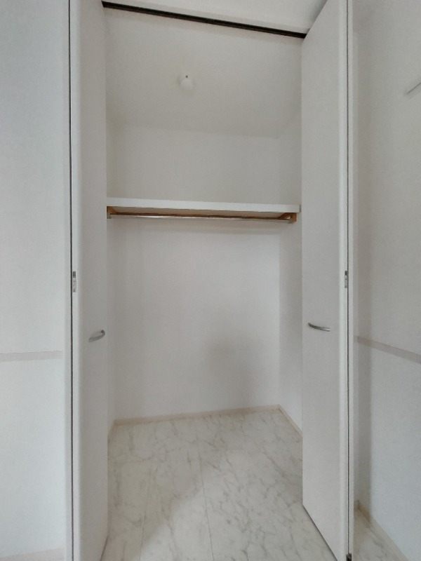 洋室は収納アリ ※別部屋参考写真