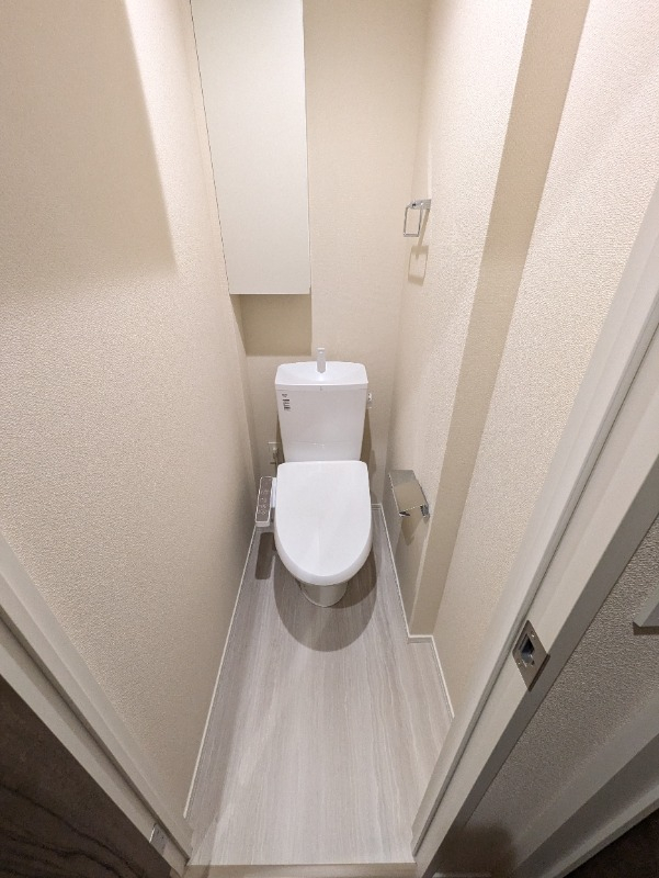 落ち着いた空間のレストルーム