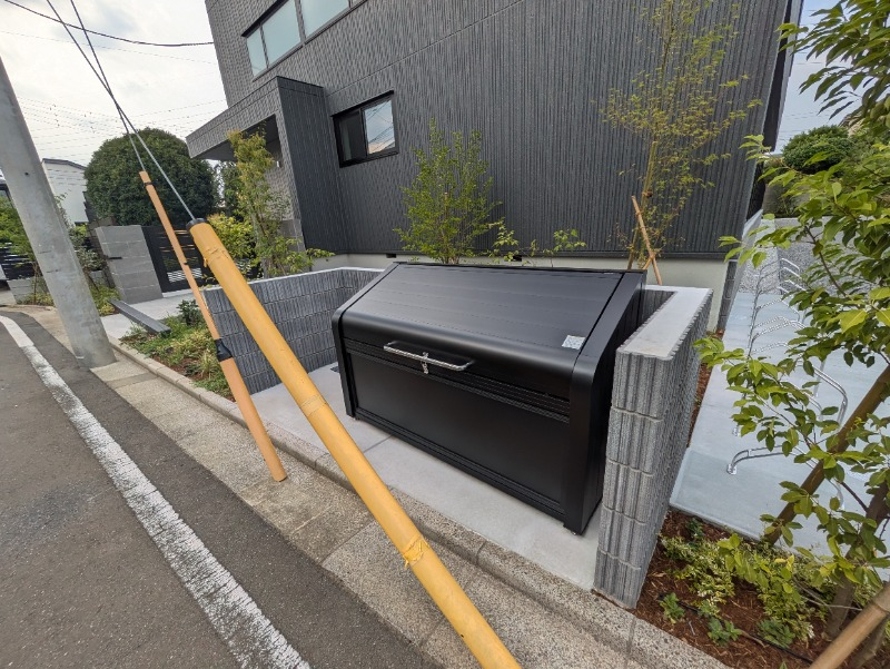 敷地内ゴミストッカー