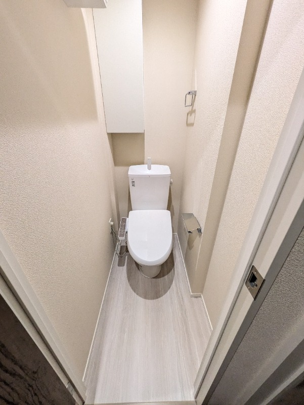 落ち着いた空間のレストルーム