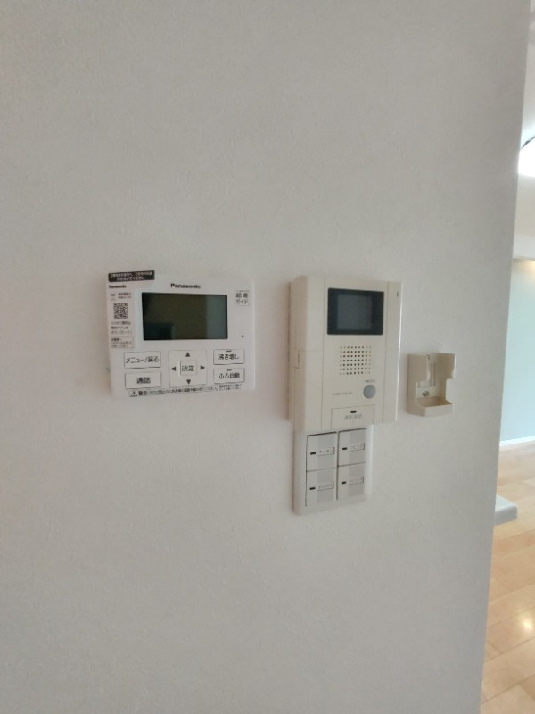 モニター付きインターホン ※参考写真
