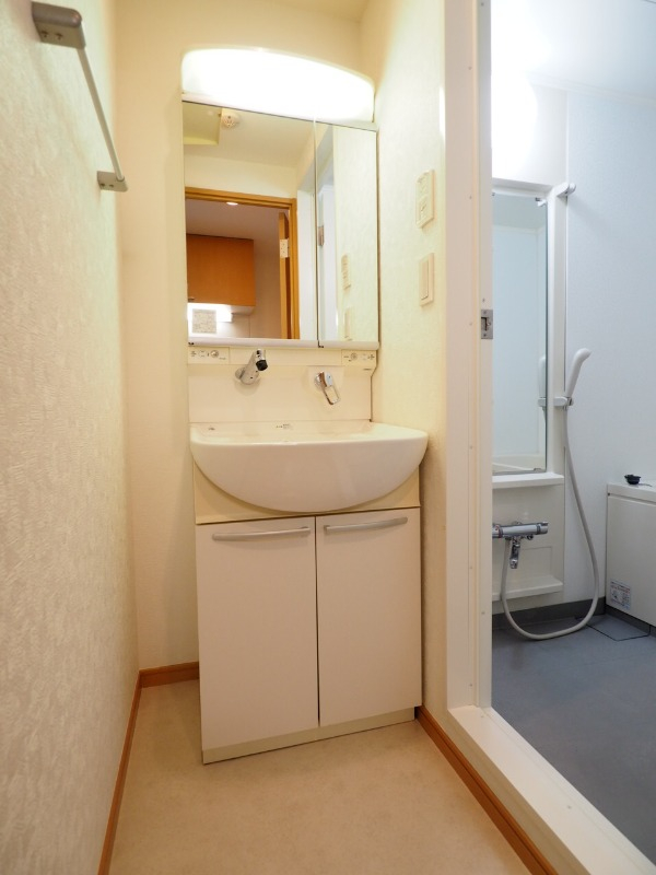 独立洗面台 ※別部屋参考写真