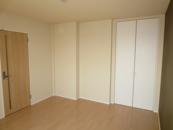 同物件、別の部屋の写真です
