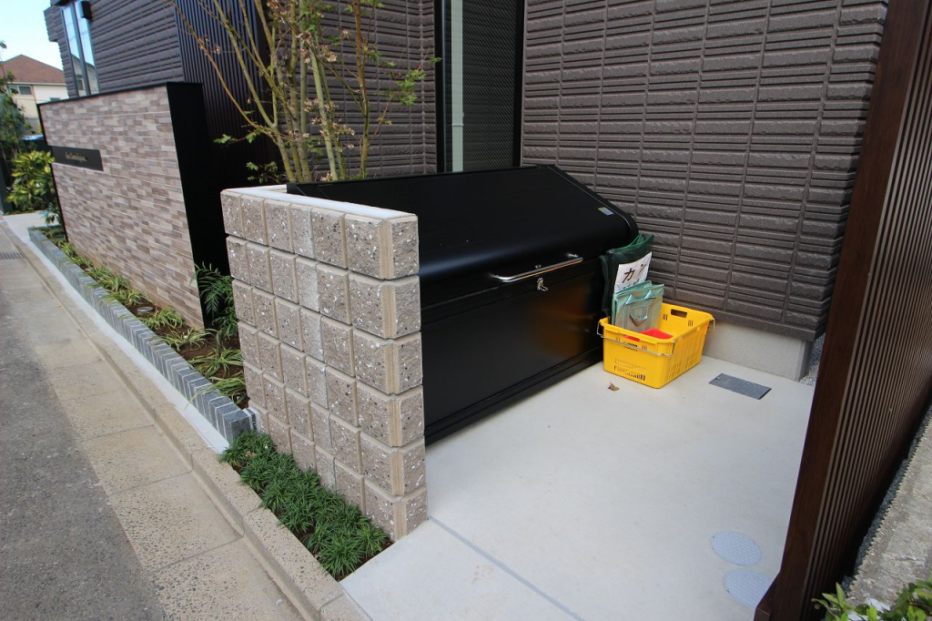 敷地内ゴミ置場