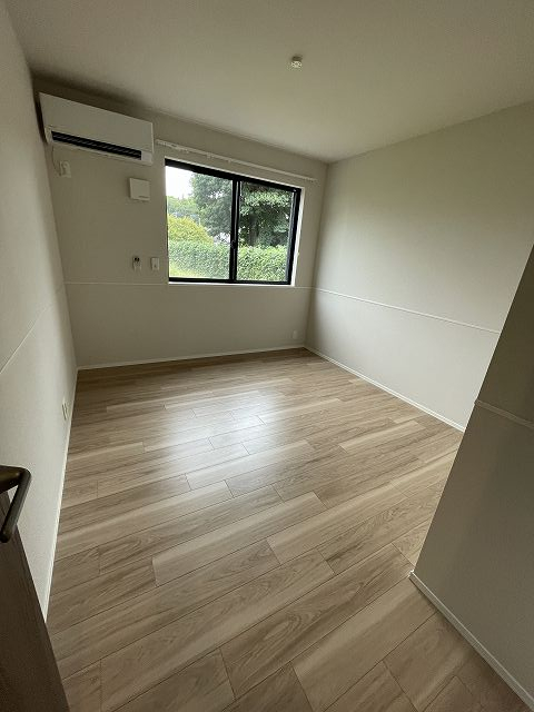 同物件、別の部屋の写真です