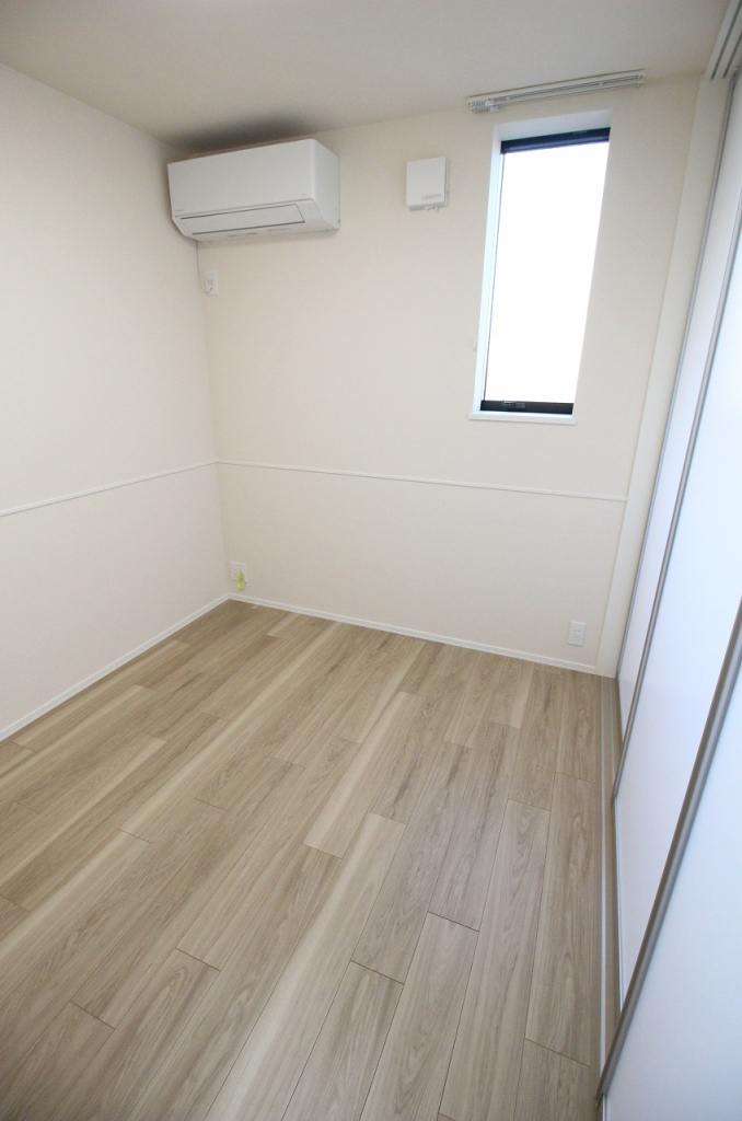 同物件、別の部屋の写真です