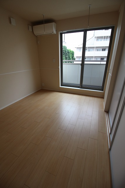 別物件、同タイプの間取りの写真です