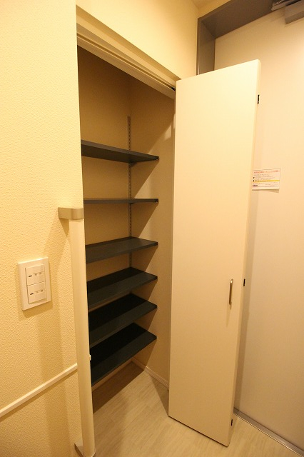 別物件、同タイプの間取りの写真です