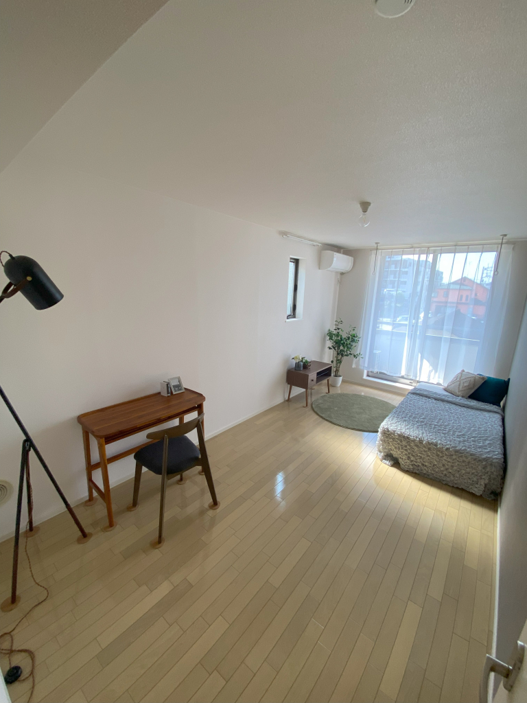 モデルルーム仕様の部屋の写真です（家具、家電、小物は付きません）