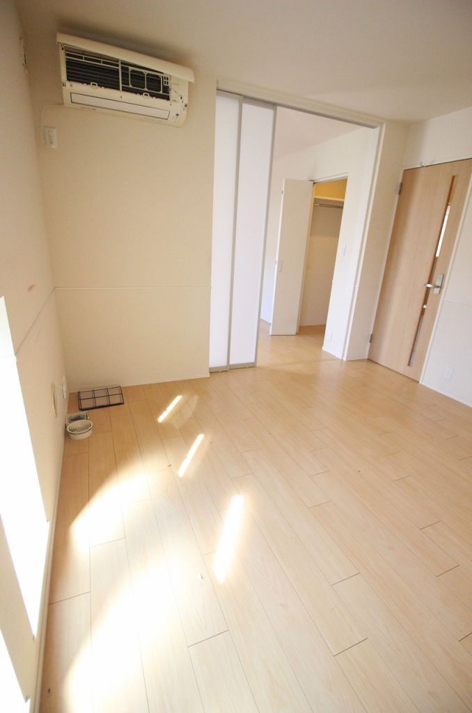 同間取り、別の部屋の写真です