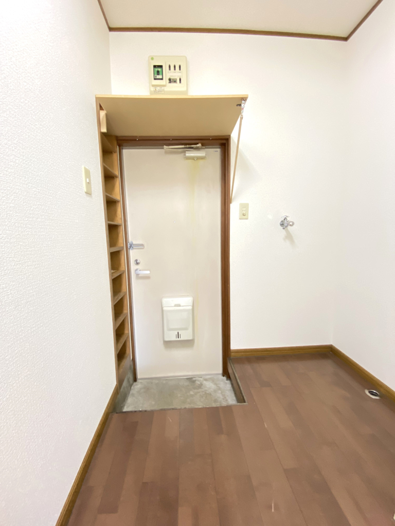 シューズボックスや室内洗濯機置場もあります
