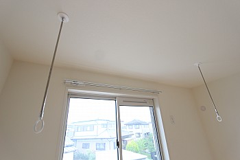 洋室5.1帖　室内物干しも完備