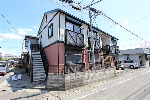 外壁塗装済みの綺麗なアパート