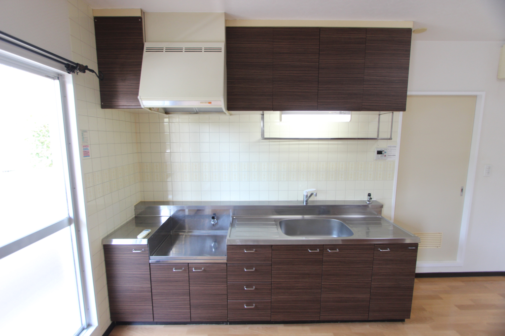 ワイドサイズのキッチン