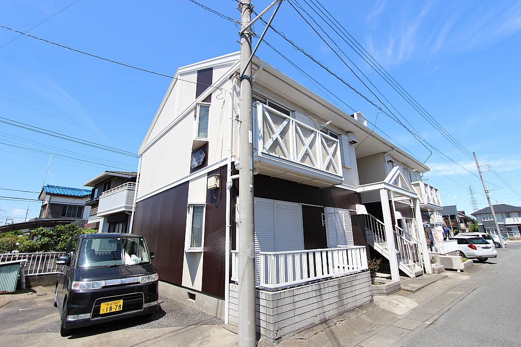 駐車場1台付き無料です♪