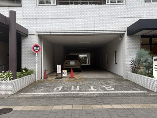 駐車場入口