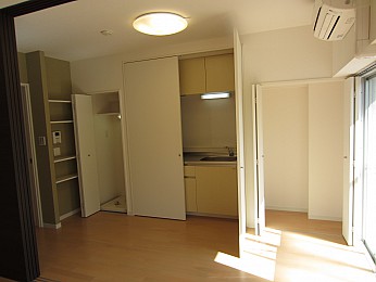 扉を開けるとこんな感じ
