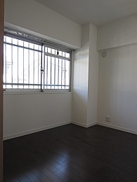 プライベートなお部屋として使えます。エアコンの設置可能です。（エアコンはご用意ください）