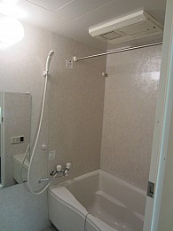浴室乾燥機付です