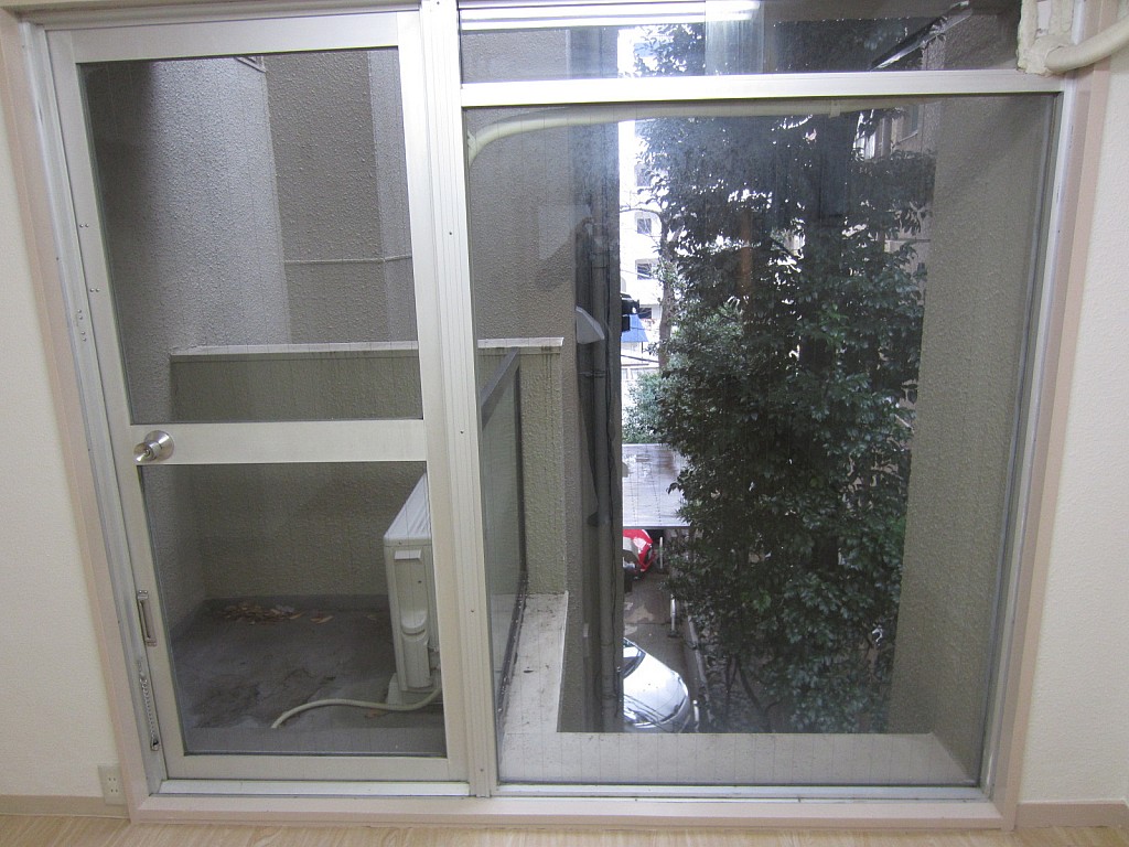 窓が大きく解放感があります