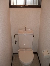 ◆トイレ◆　トイレにも窓あります