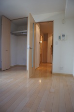 ※同建物反転間取となります。