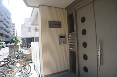 オートロックです。