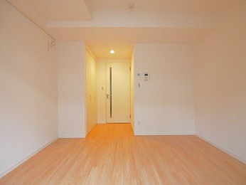 床材はフローリングとなっております