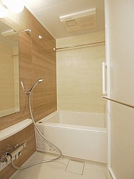 浴室乾燥機完備