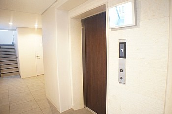 エレベーターも完備