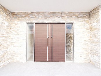 エントランス（外側）