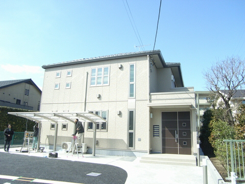 積水ハウスの賃貸住宅シャーメゾンです。広めの２ＤＫで設備も充実した物件です。