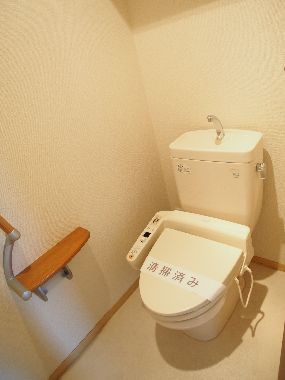 同間取別部屋の室内写真です
