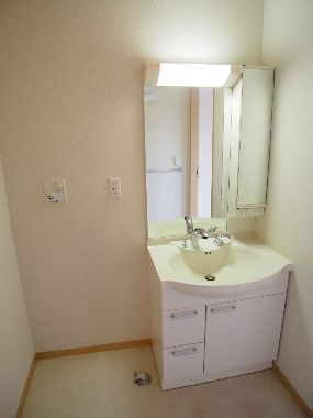 同間取別部屋の室内写真です