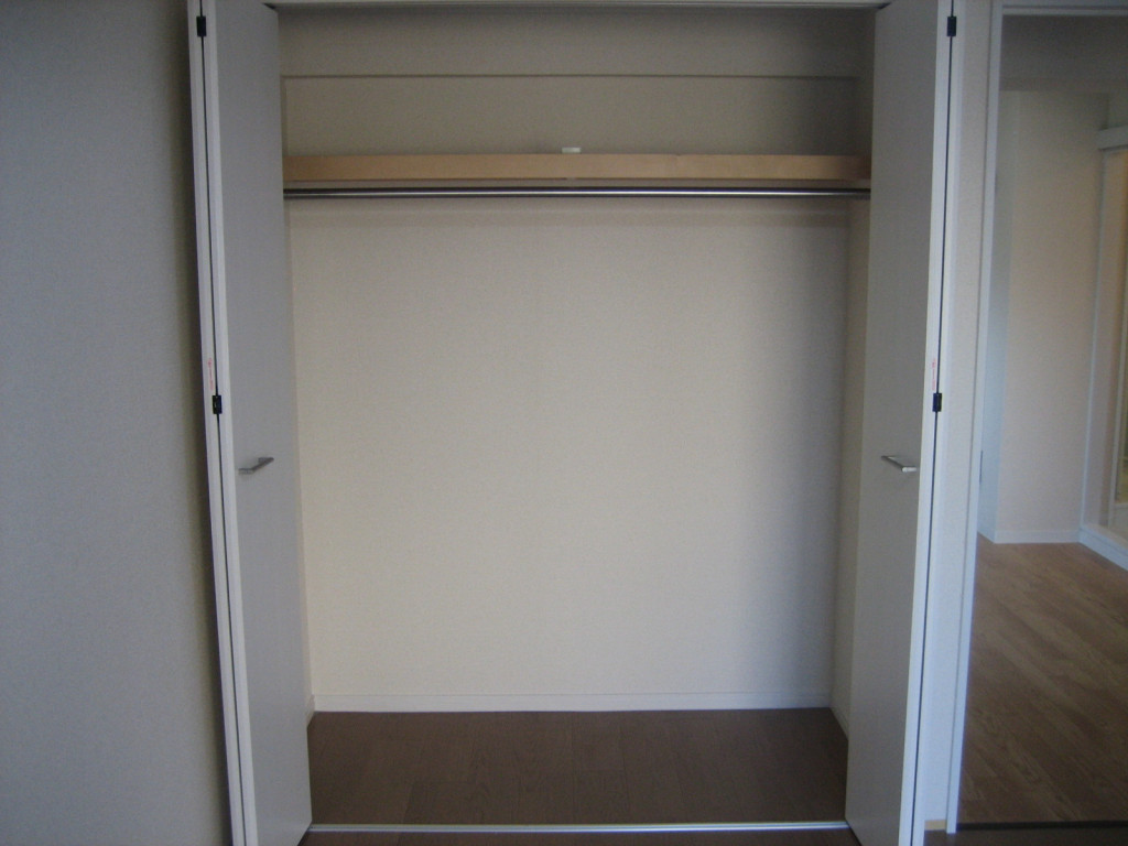 大型クローゼット(内部です）！