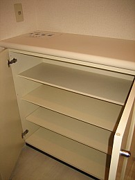 下足入内部です！