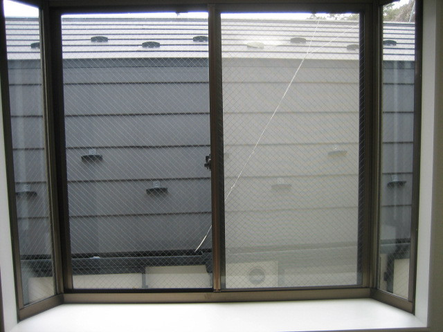 出窓もあって明るい室内です！