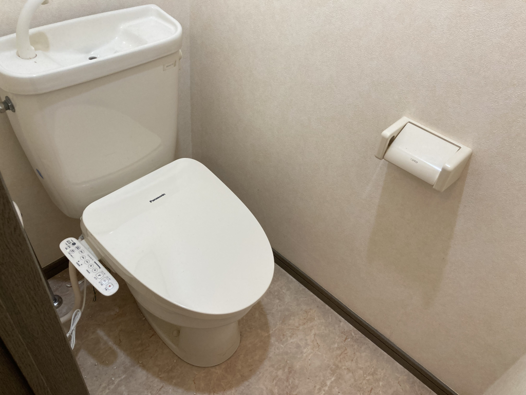 多機能便座付トイレ！