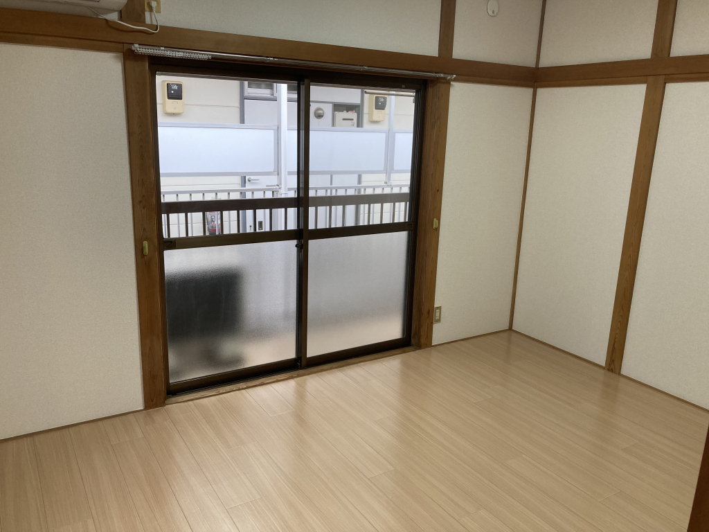 洋室6帖になります。