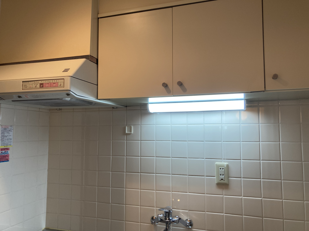 LED照明の手元灯です！