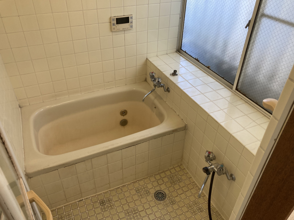 ゆったりした浴室内です！