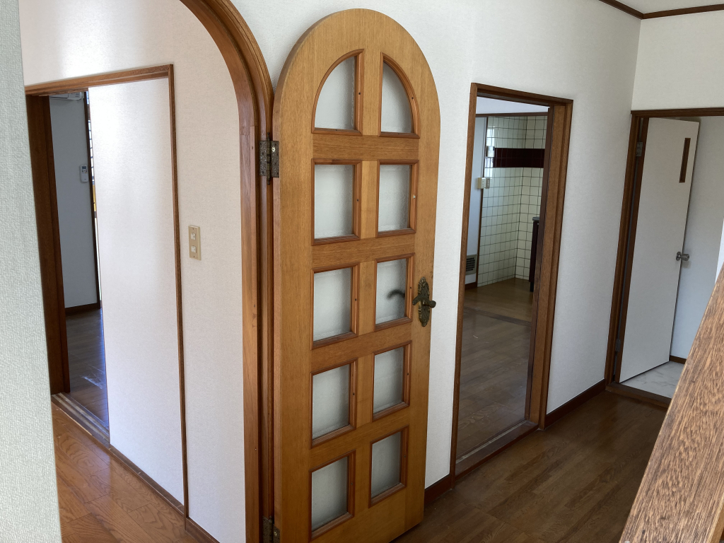 1階、洋室、LDK、洗面室通用口です。