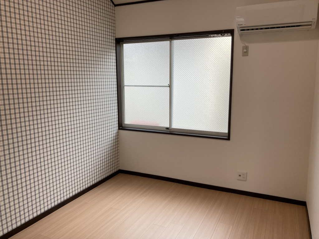 明るい室内です！アクセントクロス採用！