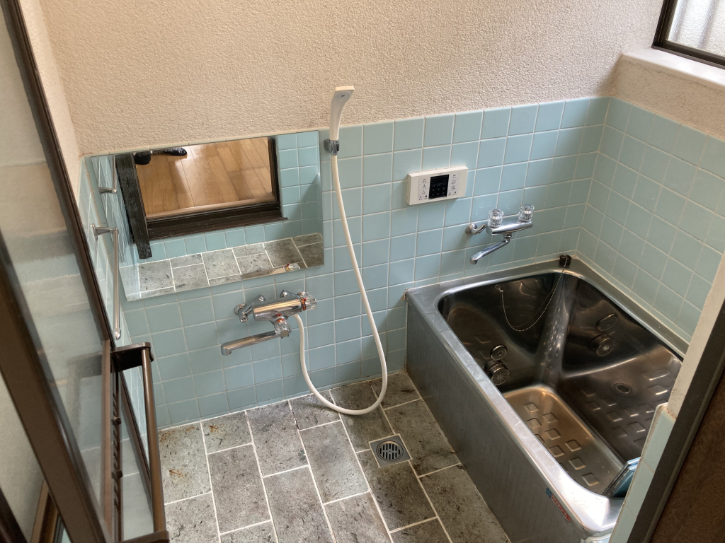 ゆったりした浴室内です！