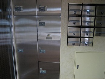 宅配ボックス完備！