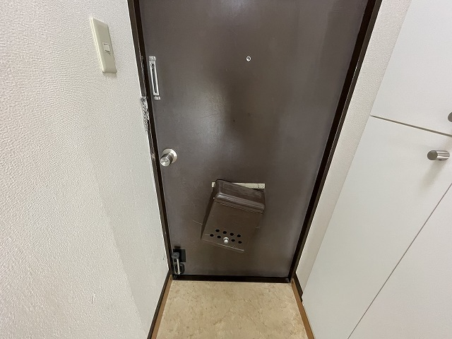ドアポスト