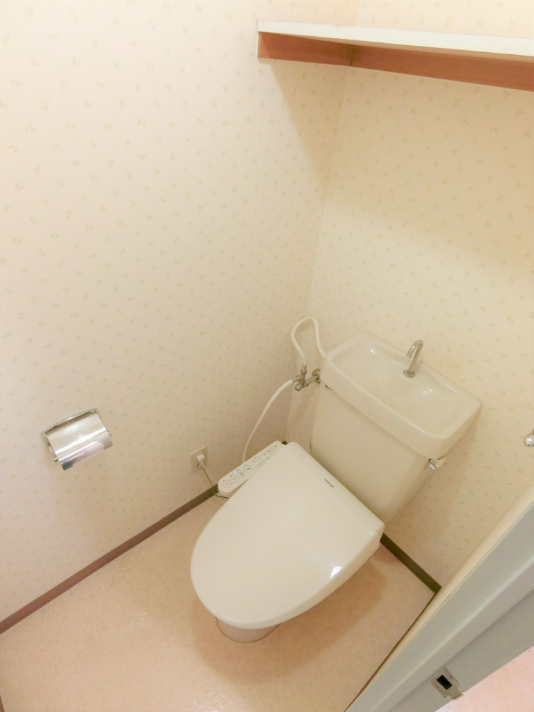 温水洗浄便座付きで快適！